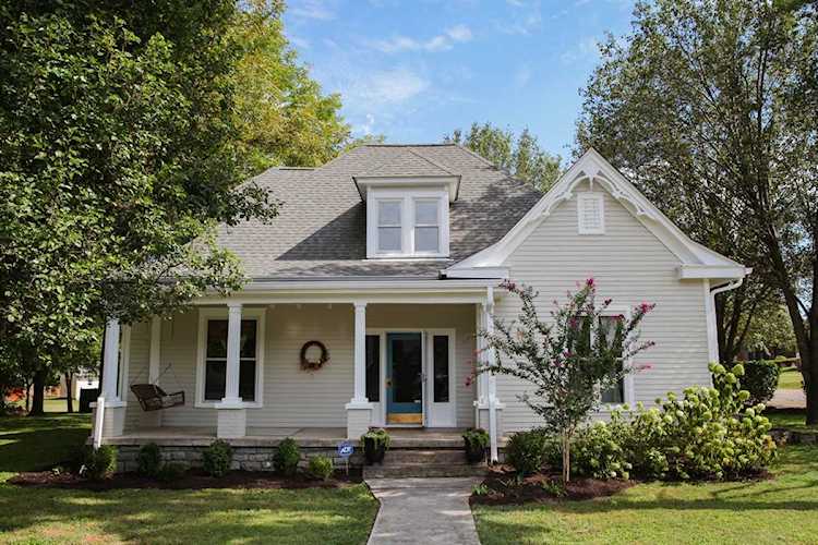 207 College St N Smyrna, TN 37167