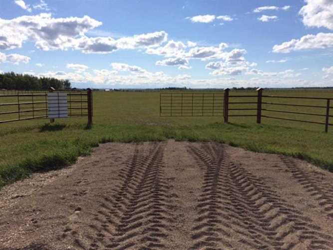 274093 Range Road 261 Rd Rural Rocky View County, AB T0M 1B0