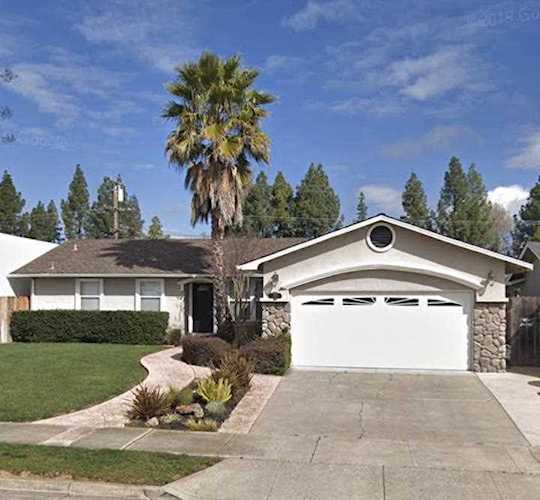 501 Sherwood Dr Gilroy, CA 95020