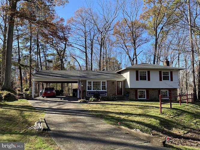 12210 Captains Ct Woodbridge, VA 22192 | MLS ® VAPW510220 Photo 1