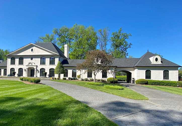 8916 Cromwell Hill Rd Louisville, KY 40222
