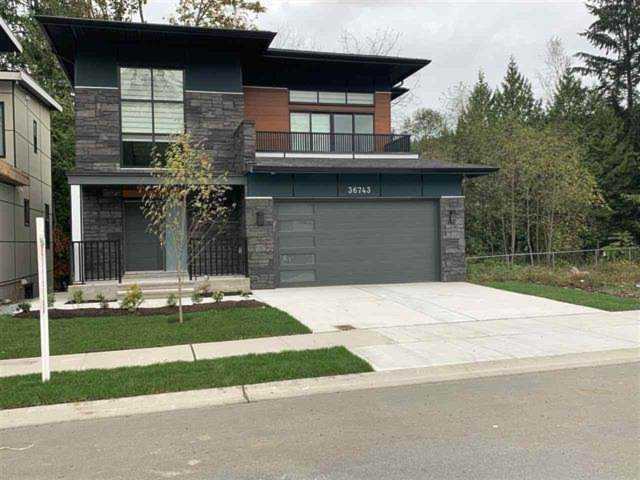 36743 Carl Creek Crescent Abbotsford, BC V3G 0H4