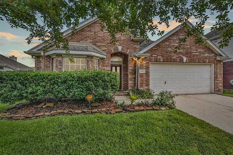 11743 Berkway Trl Houston, TX 77065