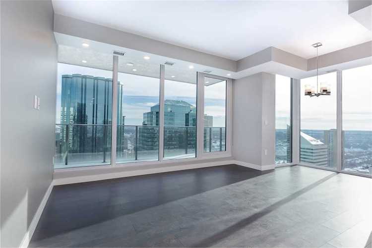# 3204 10180 103 Street NW Edmonton, AB T5J 0L1