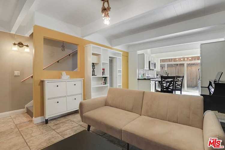 4040 Grand View Boulevard #18 Los Angeles, CA 90066