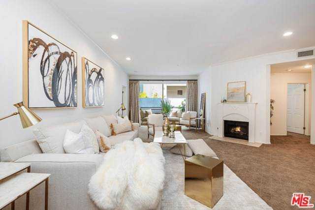 3947 Carpenter Avenue #302, Studio City, CA 91604 | RubyHome Photo 1