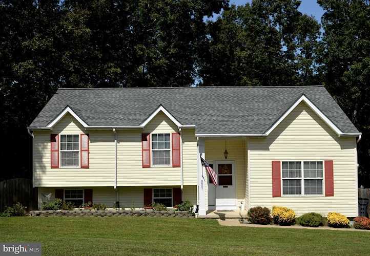 8807 Jenny Ln Fredericksburg, VA 22407 | MLS ® VASP226832 Photo 1