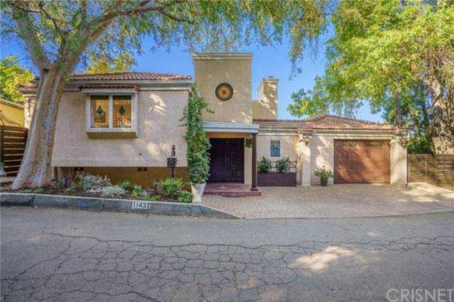 11437 Decente Drive Studio City, CA 91604