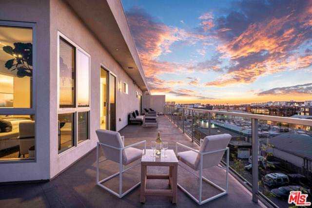 4140 Glencoe Avenue #607 Marina Del Rey, CA 90292