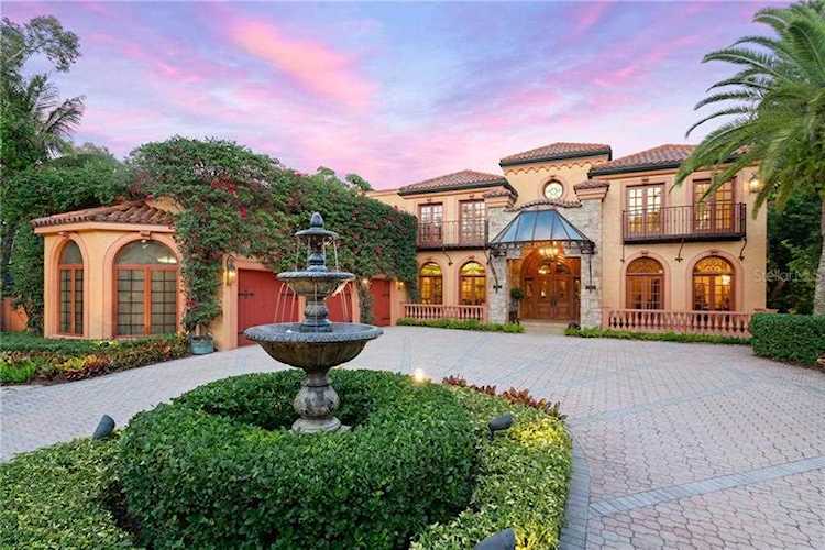 8423 Midnight Pass Rd Sarasota, FL 34242