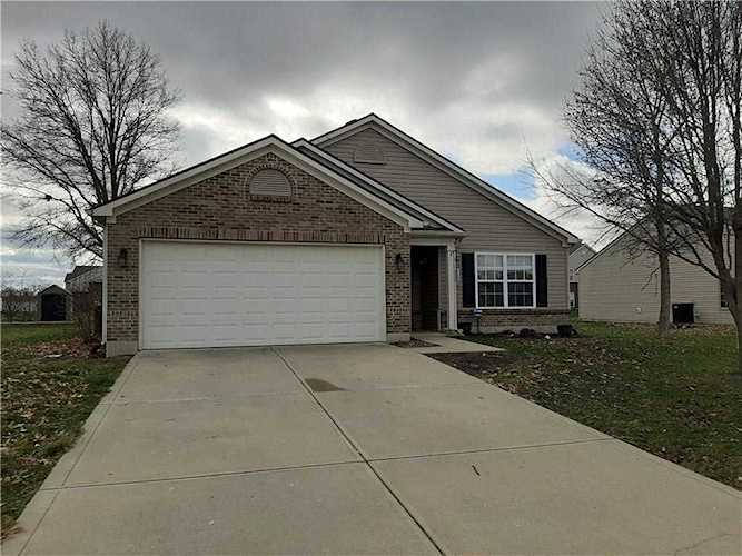 3139 Harvest Grove Ln Bargersville, IN 46106 | MLS 21755455 Photo 1