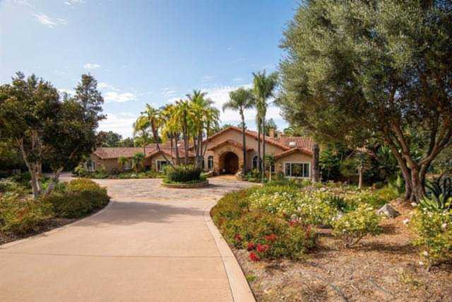 17550 Via De Fortuna Rancho Santa Fe, CA 92067