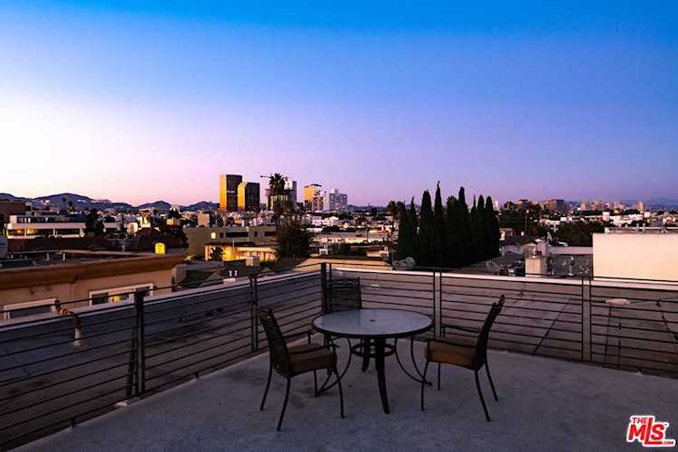 1540 Amherst Avenue #201 Los Angeles, CA 90025