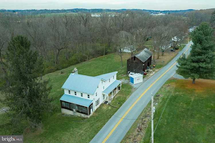 1236 Sagerville Rd Bainbridge, PA 17502
