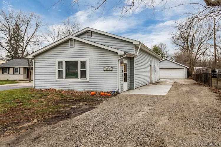 15700 S Huron River Dr Romulus, MI 48174 | MLS 2200093209 Photo 1