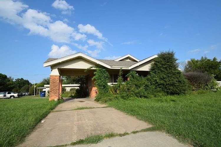 302 N Main St Noble, OK 73068