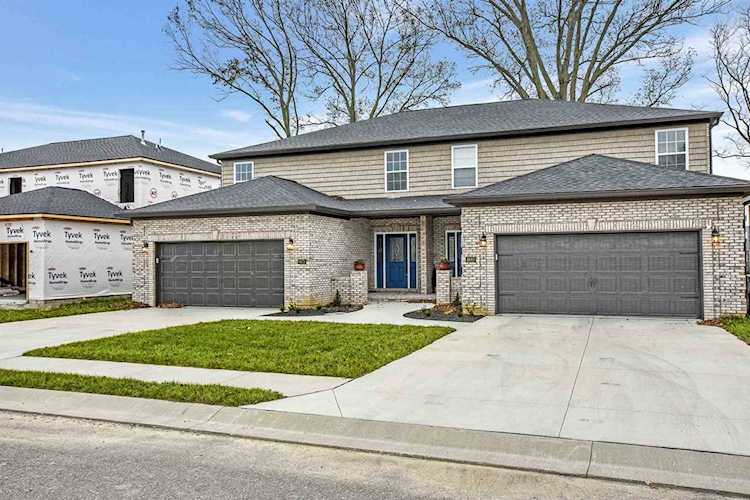8675 Pebble Creek Drive Newburgh, IN 47630