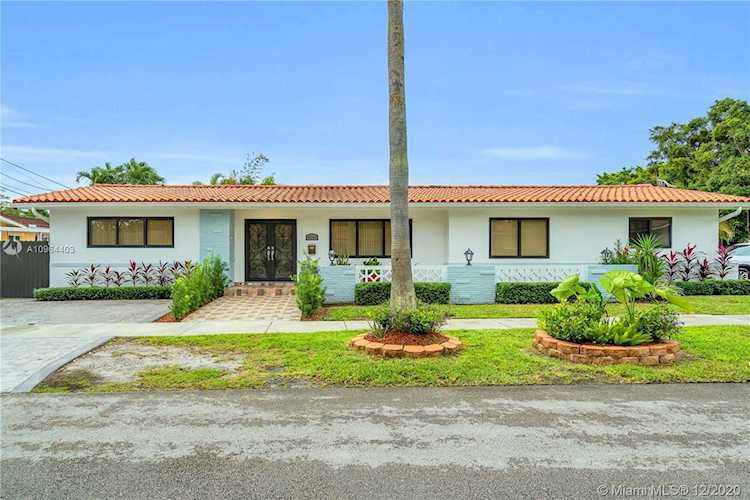 4040 SW 5th St Coral Gables, FL 33134