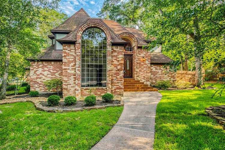 66 Watertree Dr The Woodlands, TX 77380