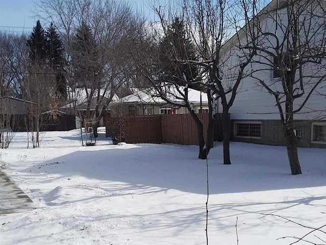 12017 58 Street Edmonton, AB T5W 3X2