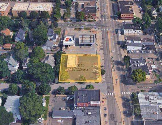 699 Snelling Avenue N Saint Paul, MN 55104