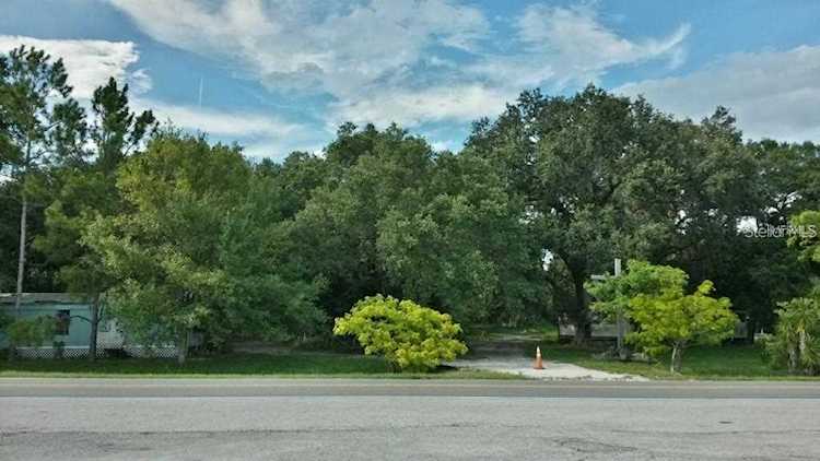 25 S Canoe Creek Rd Kenansville, FL 34739