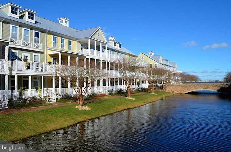 20 Canal Side Mews Ocean City, MD 21842