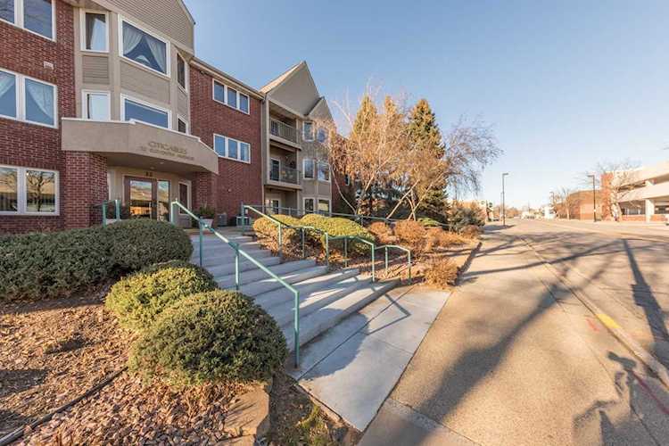 32 11th Avenue S #101 Hopkins, MN 55343