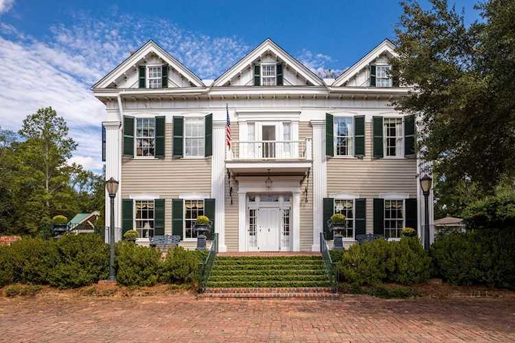 847 Dixie Ave Madison, GA 30650