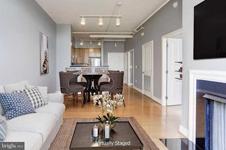 4490 Market Commons Dr #308 Fairfax, VA 22033