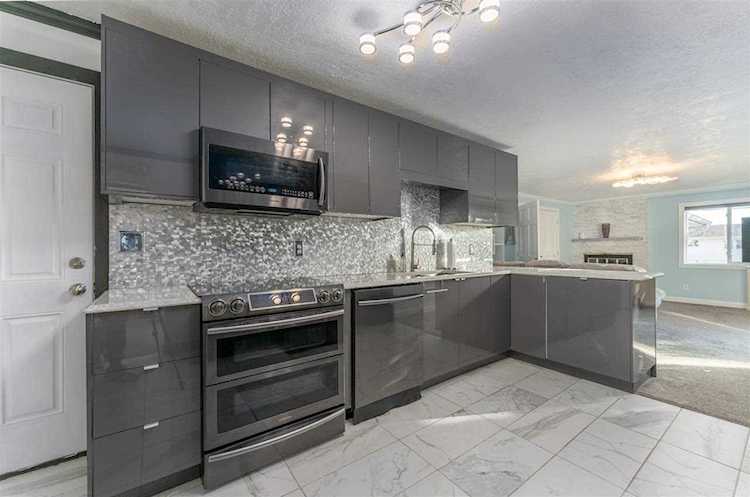 2708 S West Ave Sioux Falls, SD 57105