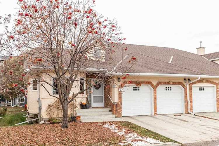6841 Coach Hill Rd SW #7 Calgary, AB T3H 3T9