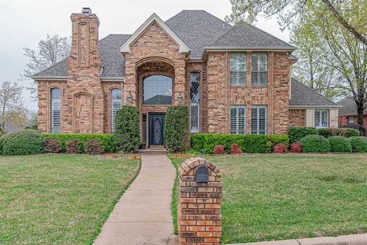 502 Brookhollow Drive Colleyville, TX 76034