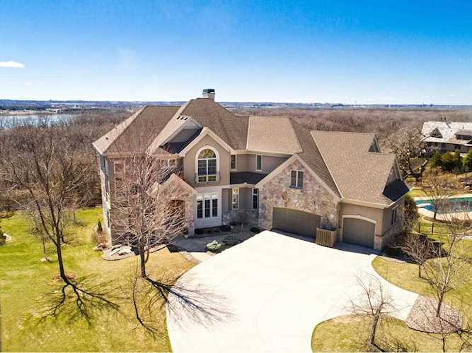 10689 Sonoma Ridge Eden Prairie, MN 55347