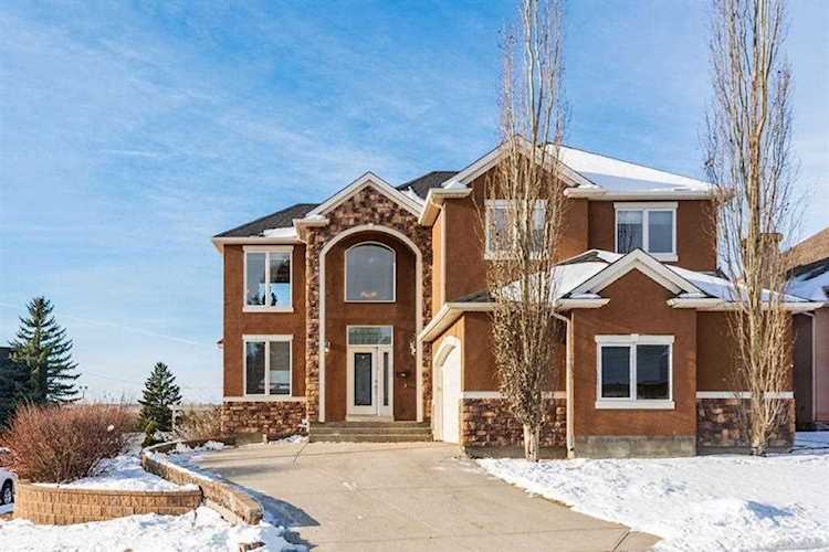 115 Dalhousie Rd NW Calgary, AB T3A 2H7