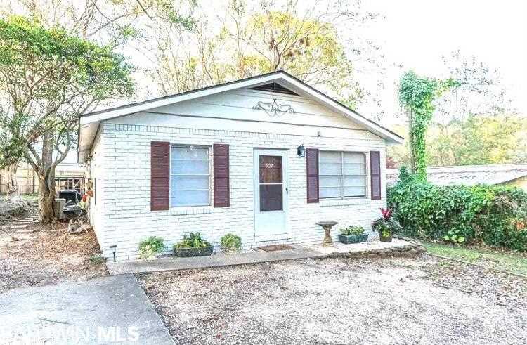 507 Nichols Avenue Fairhope, AL 36532