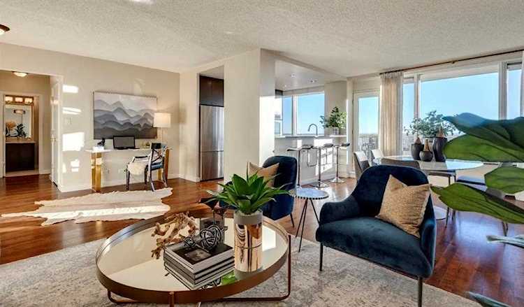 3339 Rideau Place SW #709 Calgary, AB T2S 1Z5