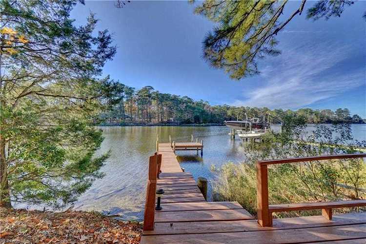 Virginia Area Real Estate Agent Photo 1