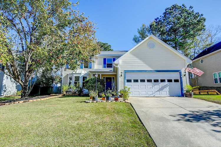 120 Belleplaine Dr Goose Creek, SC 29445