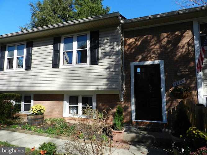 12707 Valleywood Dr Woodbridge, VA 22192 | MLS ® VAPW508754 Photo 1