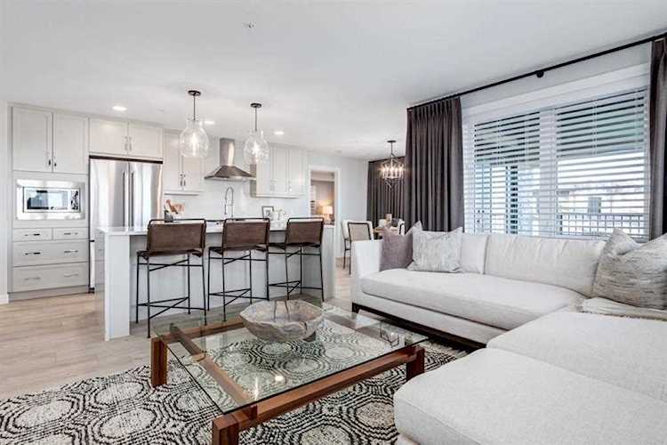 450 Kincora Glen Rd NW #1104 Calgary, AB T3R 1S2
