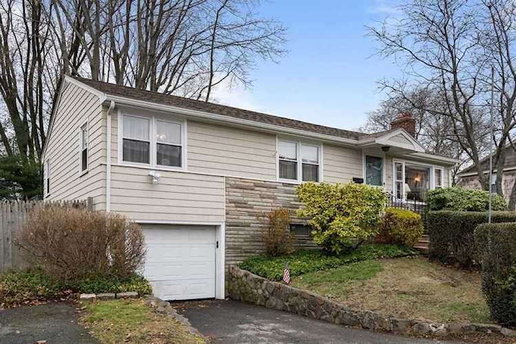 144 Green Street Marblehead, MA 01945