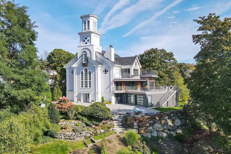 150 Russell Ave Rockport, ME 04856
