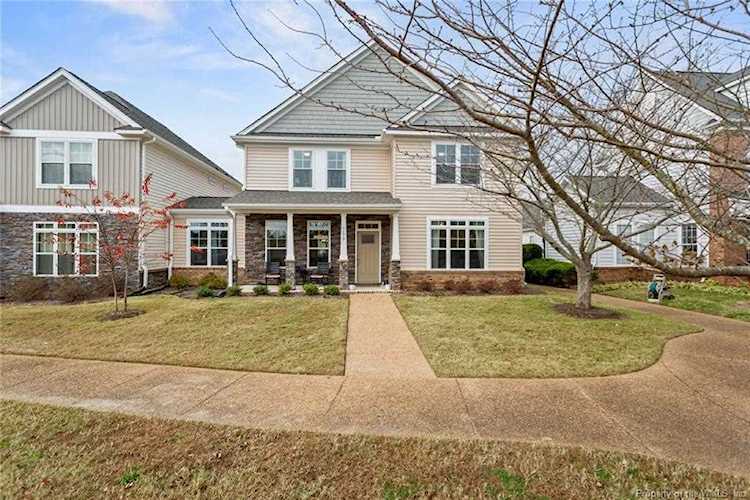 7179 Stokes Dr Hayes, VA 23072