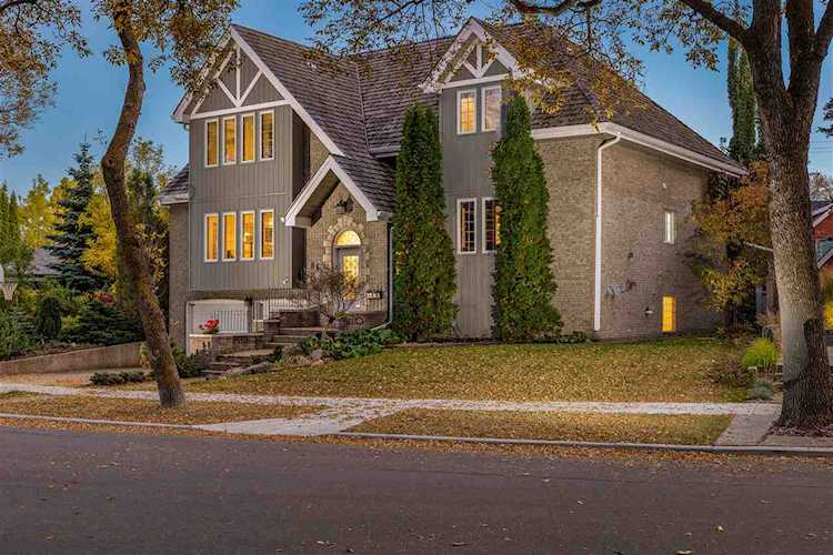 86 St George's Crescent Edmonton, AB T5N 3M7