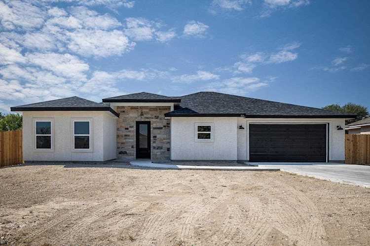 104 Wade Del Rio, TX 78840
