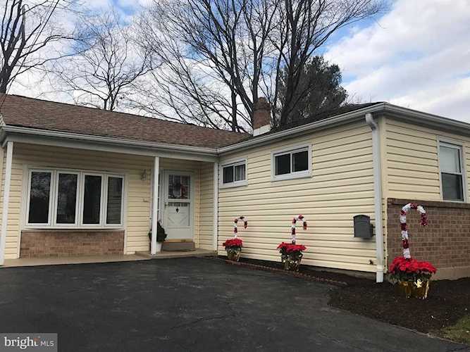 2540 Larkin Rd Upper Chichester, PA 19061