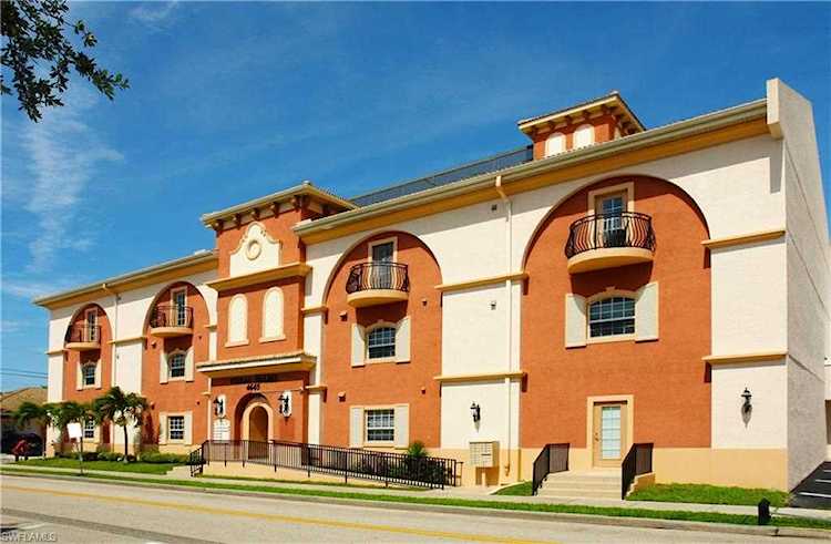 4645 SE 11th Place #204 Cape Coral, FL 33904 | MLS 220078592 Photo 1
