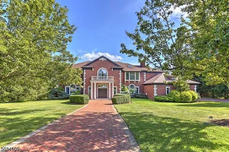26 Sheephill Dr Peapack Gladstone Boro, NJ 07934