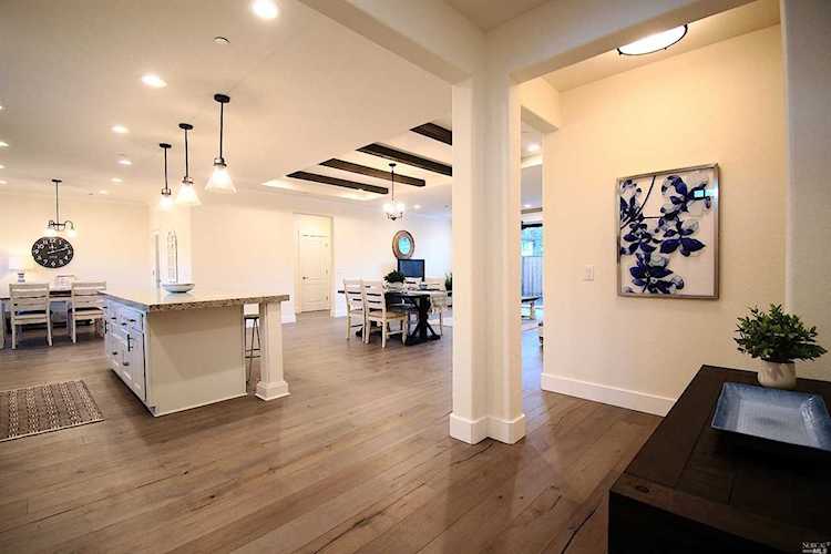 3562 Brookdale Drive Santa Rosa, CA 95404